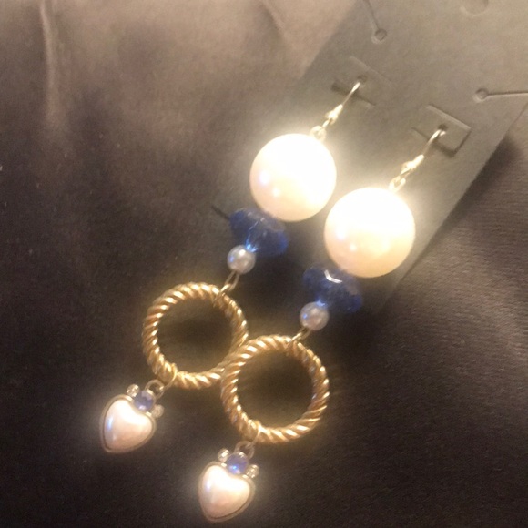 love, Savvy Pearl & Crystal Beaded Earrings - Picture 1 of 4
